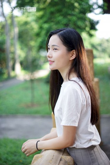 极品网红一线天自慰流水