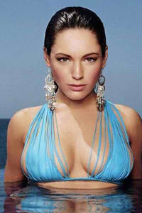 开了女儿的小花包