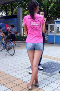 不戴套挺进人妻怀孕