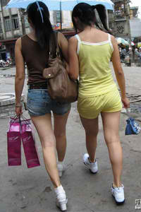 小浪蹄子嗯嗯水挺多啊